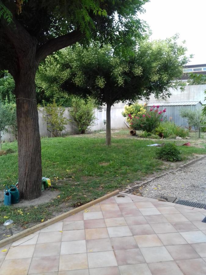 Chambre D'Hote Chez Josie Beaucaire  Zewnętrze zdjęcie